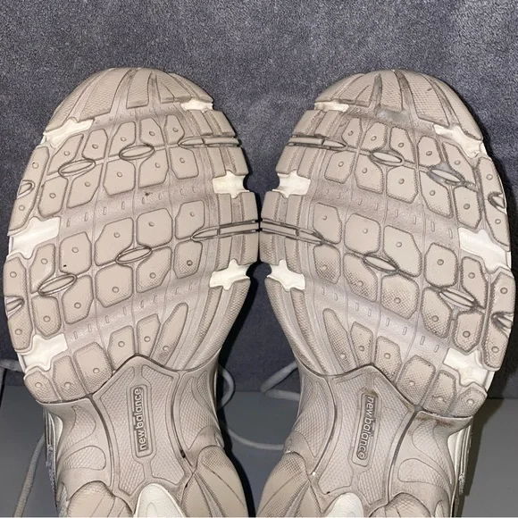 New Balance 530 Sneakers Men’s Size 5.5 White Gray - Picture 11 of 13